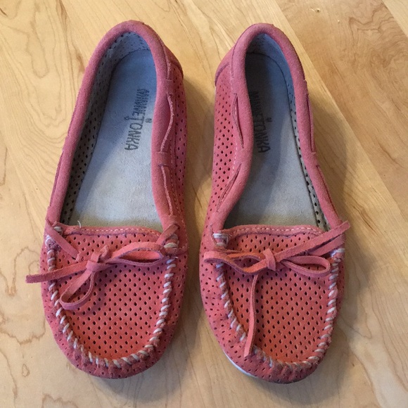 Minnetonka Perforated Moccasin Loafers - Picture 1 of 10